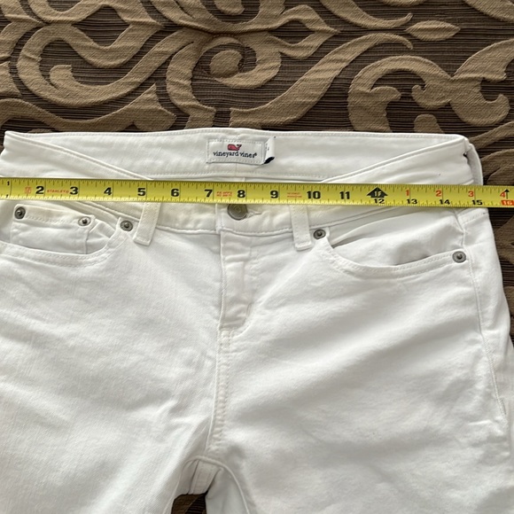 Vineyard vines white jeans! - Picture 5 of 8